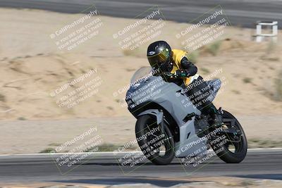 media/Nov-16-2025-Race Pace (Sun) [[8c5fa54630]]/Non Verified Riders (1st 20 Minutes)/2-Turn 10 (1010am)/